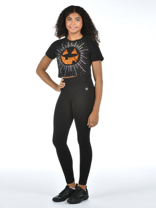 Cropped Tee in Trick or Chic