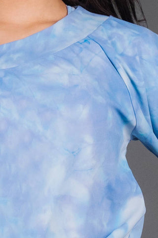 Slouch Pullover in Blue Tie Dye Wash